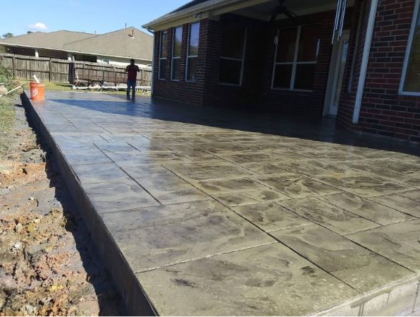 Stamped Concrete - Houston 32-446-8740 - HRI
